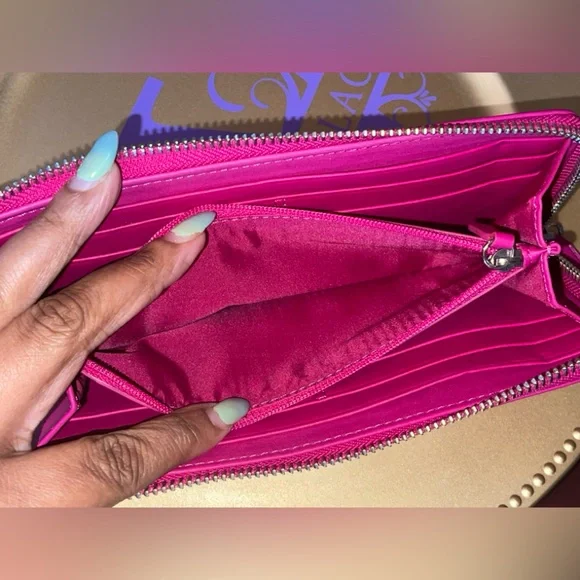 Coach Legacy Fuchsia Pink Leather Slim Zip-Around Wallet NWOT with dust bag Rare - Picture 4 of 15